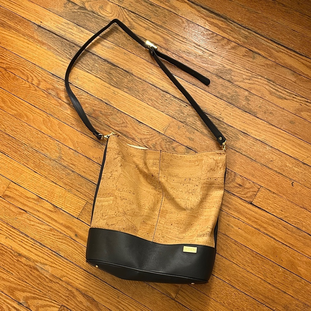 Elegant Black and Tan Women's Bag (Leather and cork)
